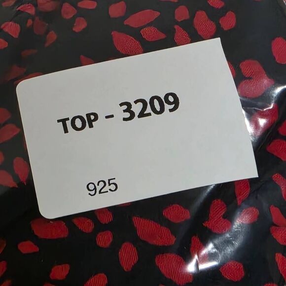 CJ Banks Black Red Floral Button Front Blouse 2X - Picture 7 of 7